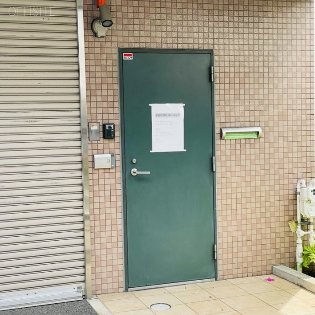 イリエビル オフィスビル出入口