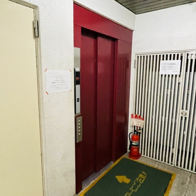 徳力ビル エントランス