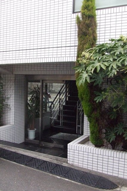 フォーラム千駄ヶ谷 エントランス