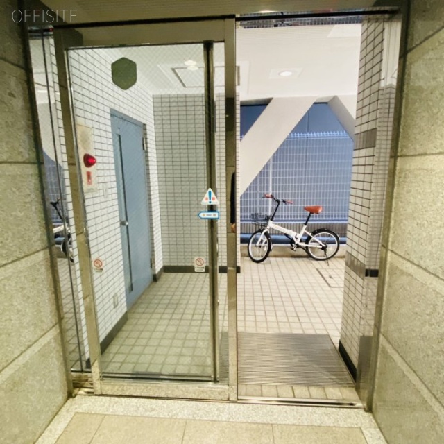 アクティ21ビル エントランス