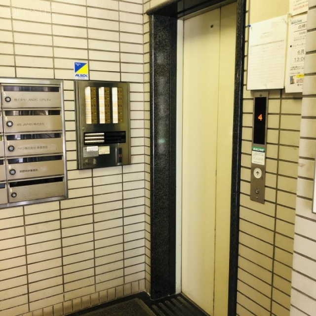 関ビル エレベーター