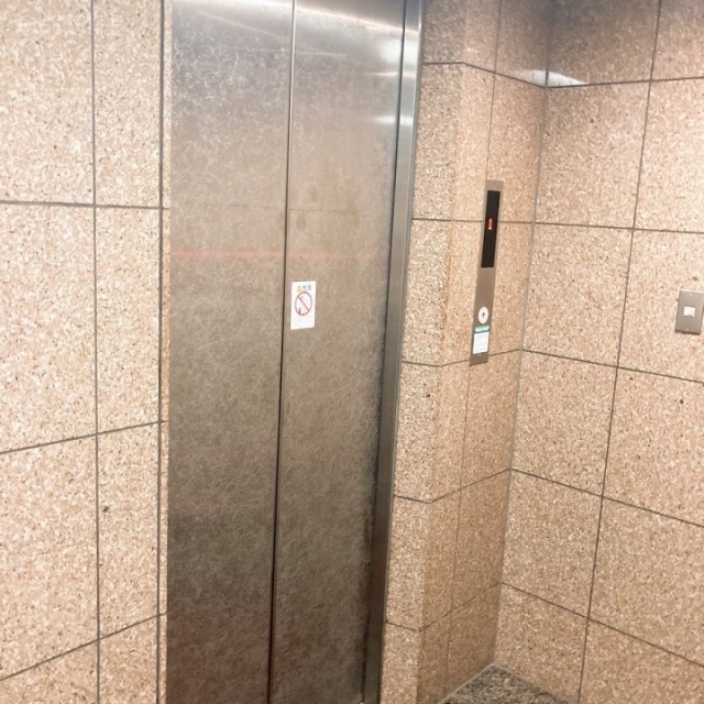 東邦沢口ビル エントランス