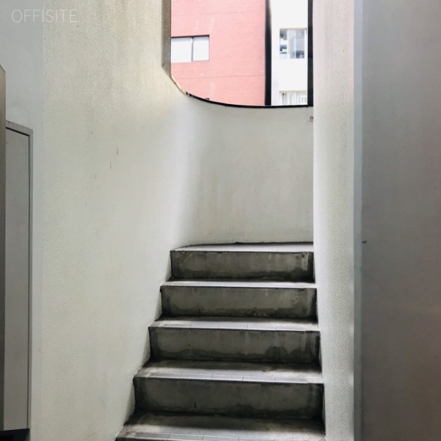 EX-SIDE南新宿(エキサイド南新宿)ビル エントランス