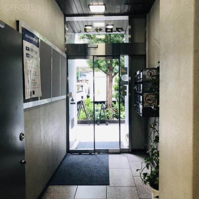 クロサワビル エントランス