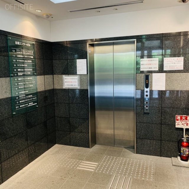 新橋エンタービル エレベーターホール