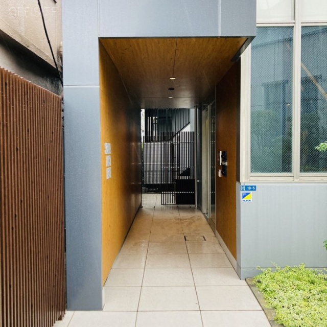 SEIWA EAST FACE エントランス