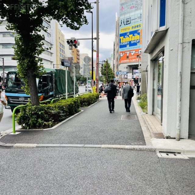 KSKビル 前面歩道