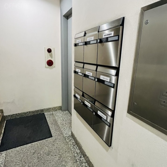 旭光(きょっこう)ビル エントランス