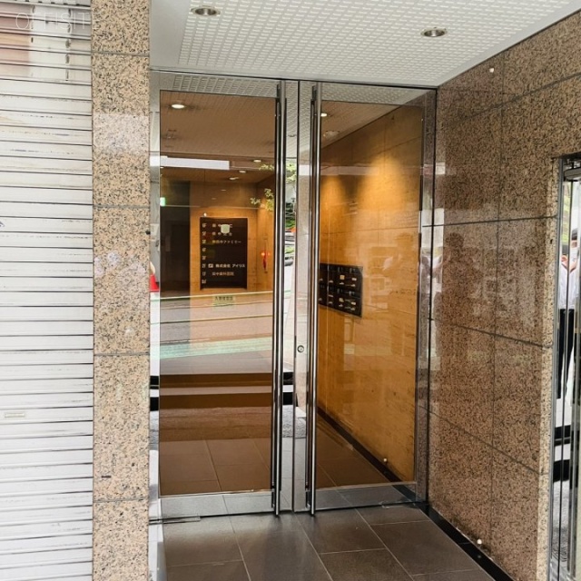 翠ビルヂング オフィスビル出入口