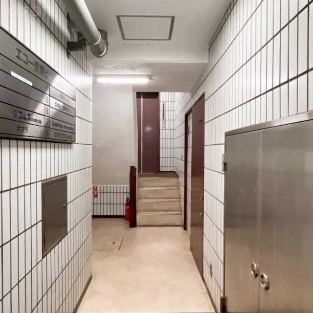 エコー京橋ビル エントランス