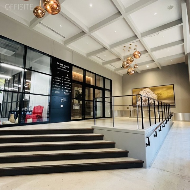 CROSS DOCK HARUMI エントランス