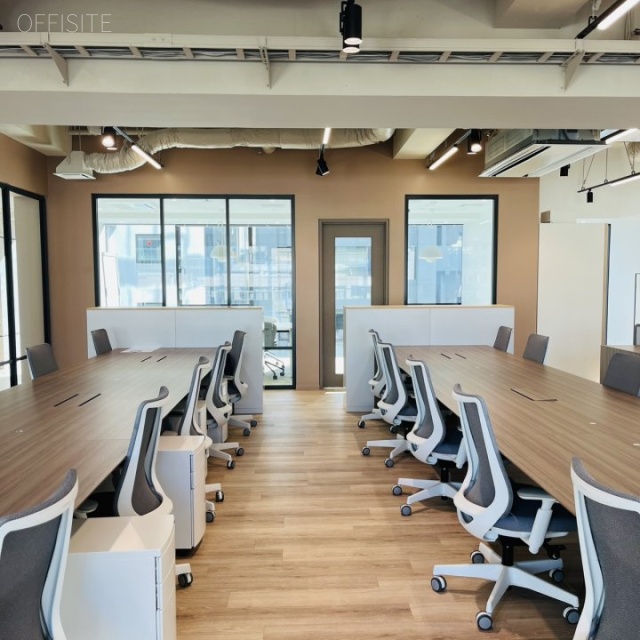 Expert Tamachi 内装