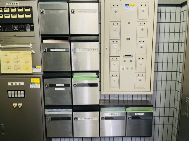 近仁(ちかひと)ビル 郵便受け