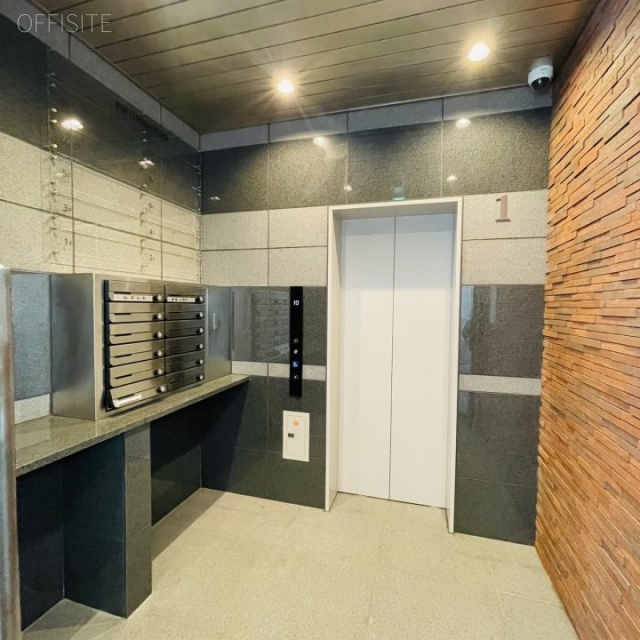 得水(とくすい)ビル エントランス