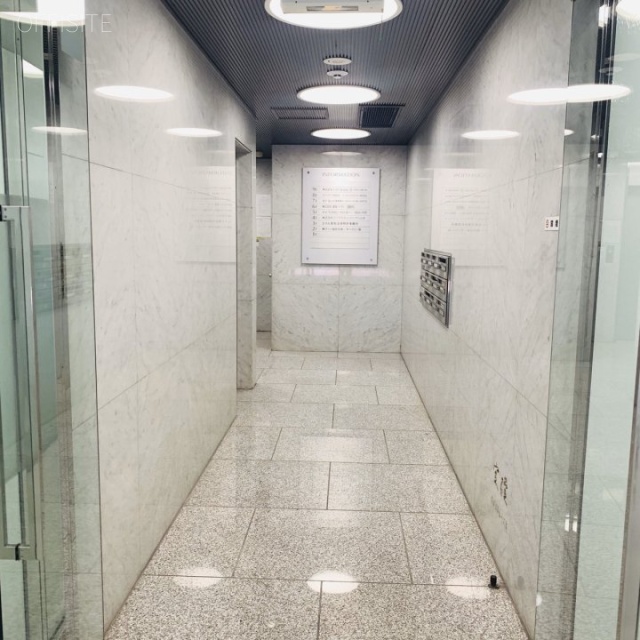 和孝銀座8丁目ビル エントランス