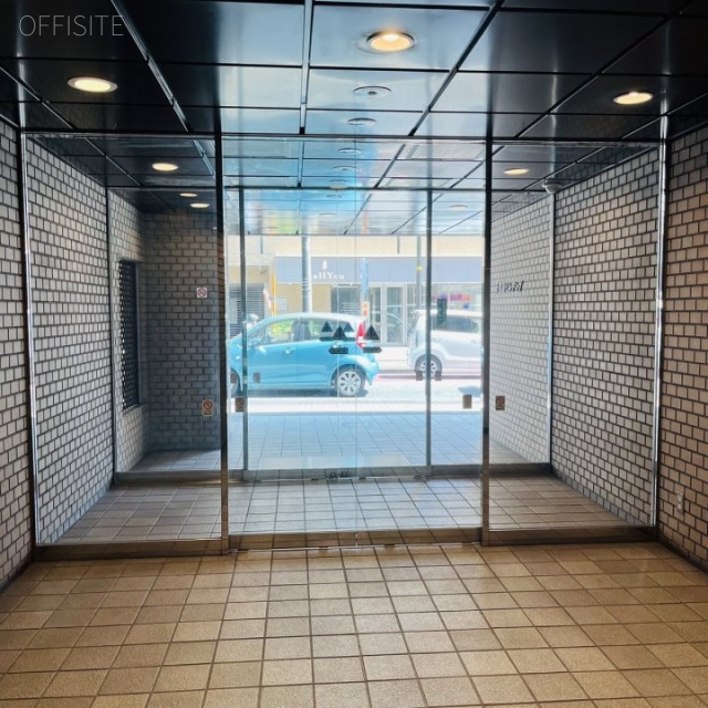 大黒屋ビル エントランス