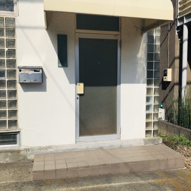 等々力6丁目貸店舗・事務所 オフィスビル出入口