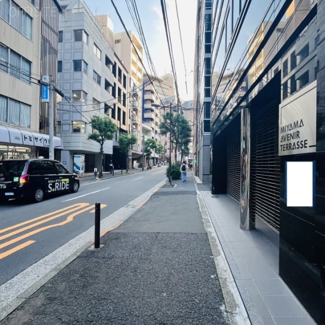 MIYAMA AVENIR TERRASSE 前面道路