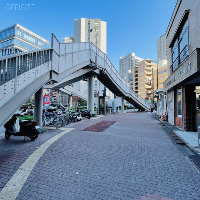 岩本ビル 前面歩道