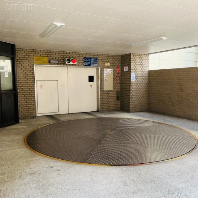 大黒屋ビル 機械式駐車場