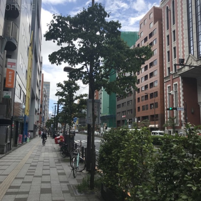 いちご三田ビル ビル前面道路