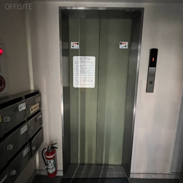 第二日比野ビル エレベーター