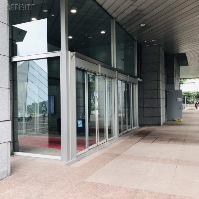 あいおいニッセイ同和損保新宿ビル エントランス