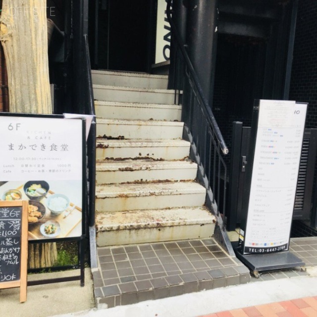 ブラック青山 エントランス