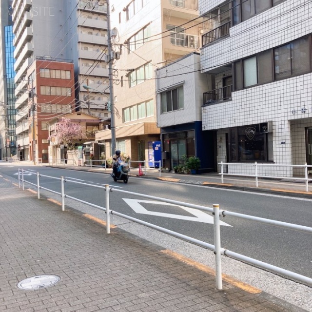 芝一丁目ビル ビル前面道路