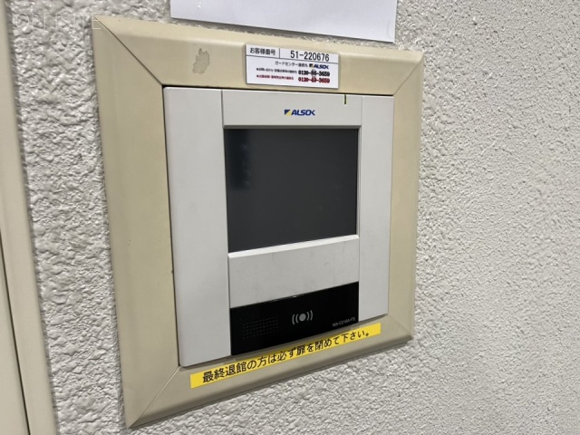 MFビル エントランス