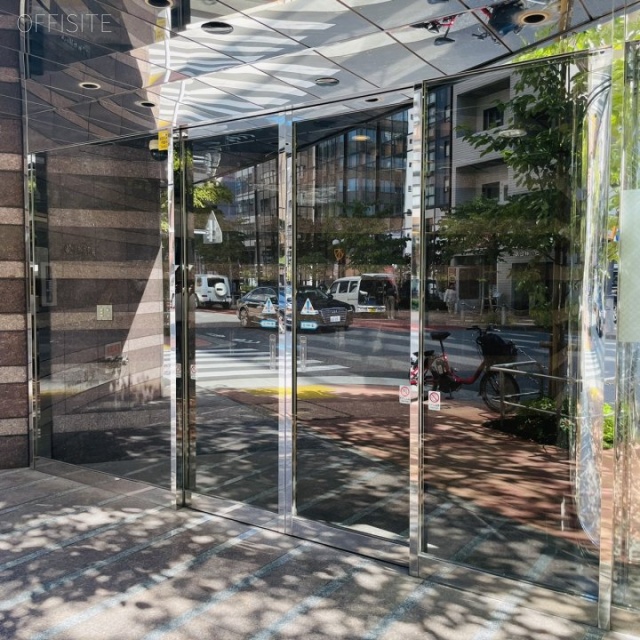 第3長谷川ビル オフィスビル出入口