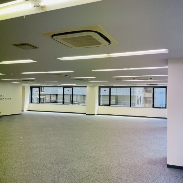 東京冷凍新川ビル 室内