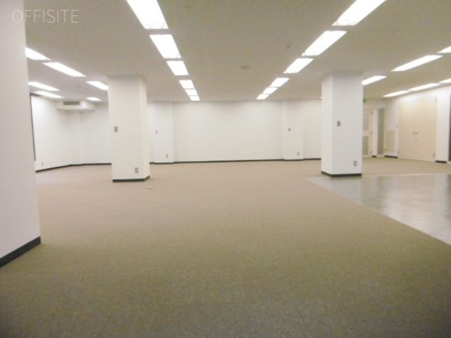 新橋アネックス 室内