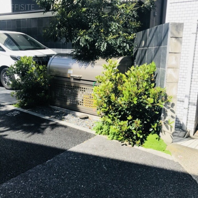 ヴィラージュ白金台 ゴミ捨て場