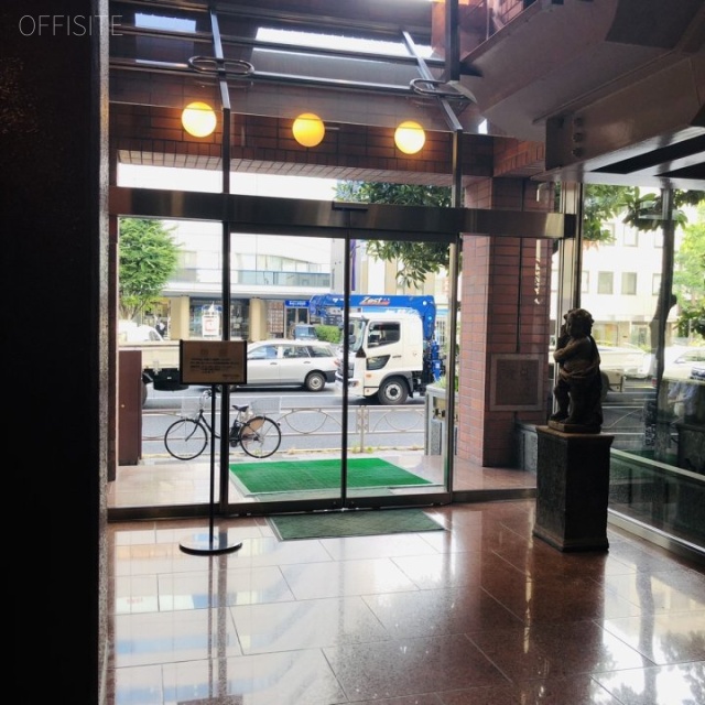 高輪カネオビル エントランス