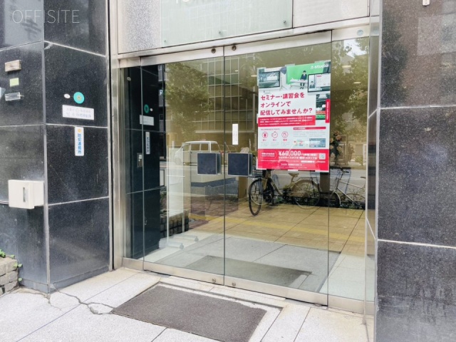 利根川第2ビル オフィスビル出入口
