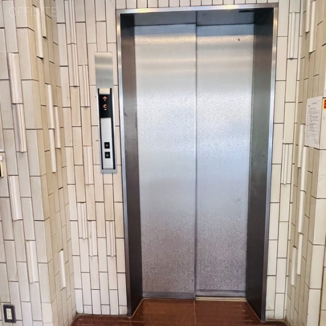 櫻井ビル エントランス