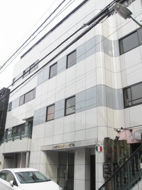 西麻布ロイヤルビル 外観