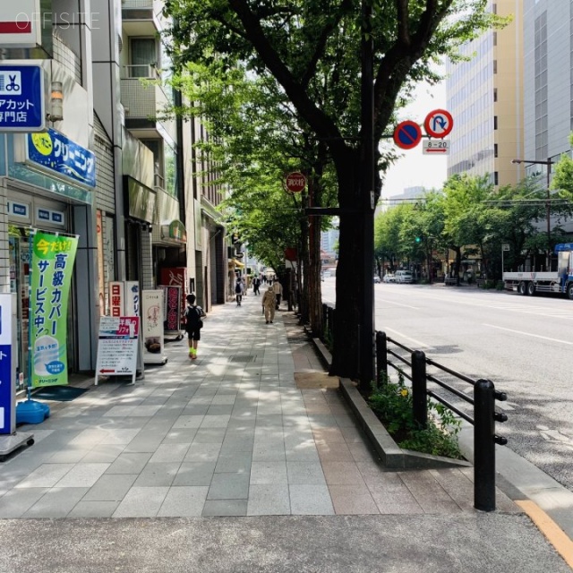 アルス市ヶ谷 靖国通り面す