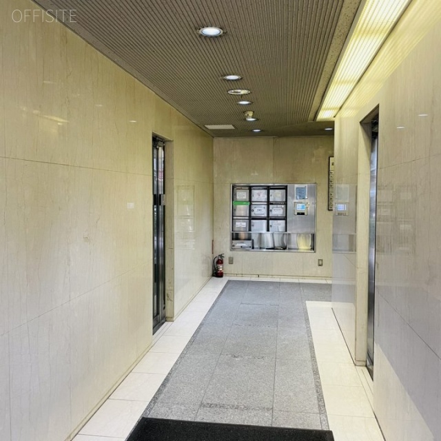 銀座3丁目ビル エントランス