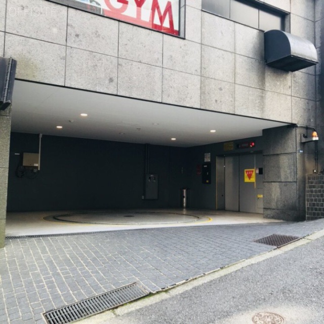 マイスクエア(MY SQUARE)ビル 駐車場