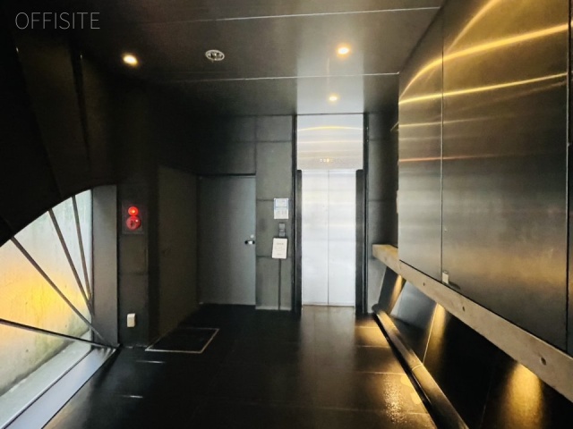 マトリスビル エントランス