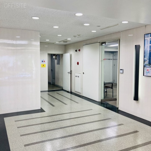 2東洋海事ビル エントランス(EVホール)