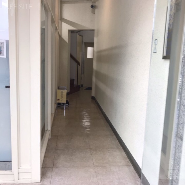 金剛ビル エントランス