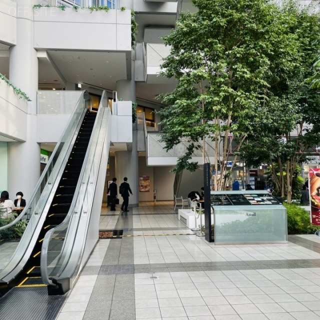 シーバンス ア・モール エントランス