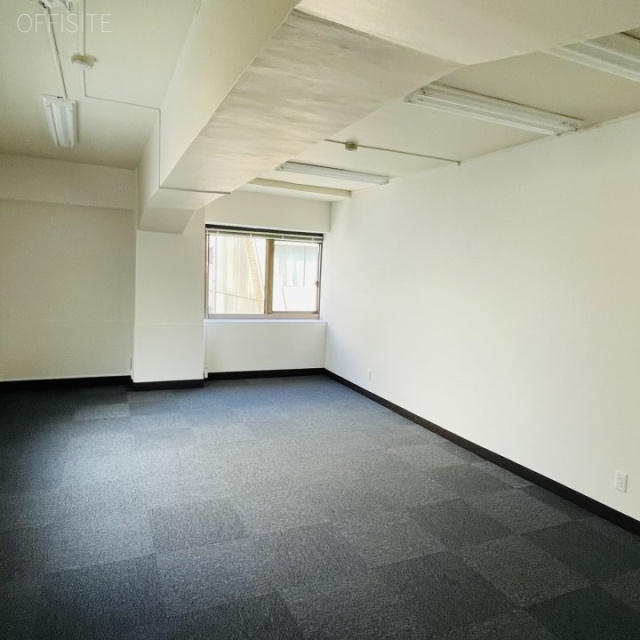 友野本社ビル 703号室 室内