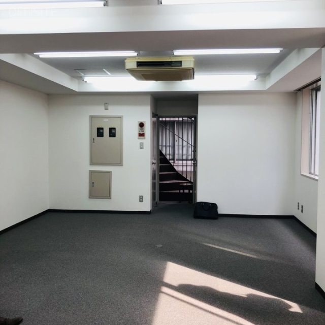 たちばなやビル 基準階室内