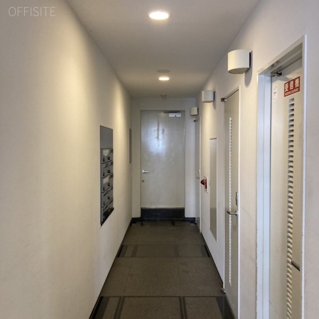 IS弓町ビル エントランス