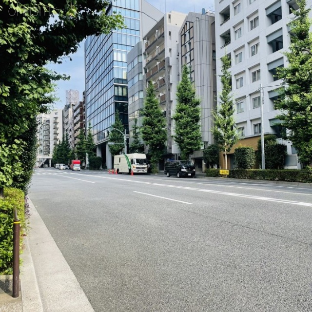 TRUST VALUE 本郷 前面道路