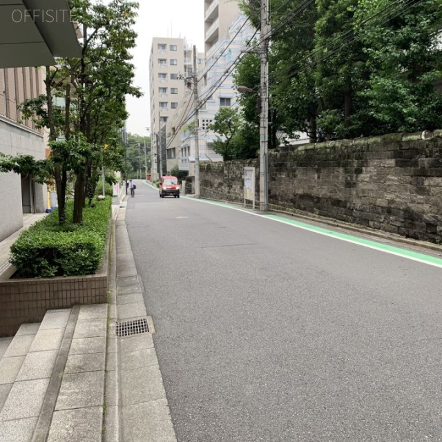 九段ファーストプレイス ビル前面道路
